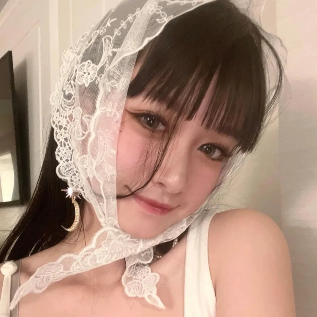 窗外是蓝星
